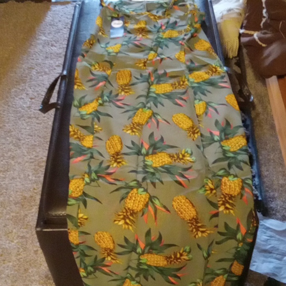 Dress - Picture 4 of 4